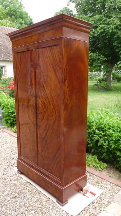 Armoire